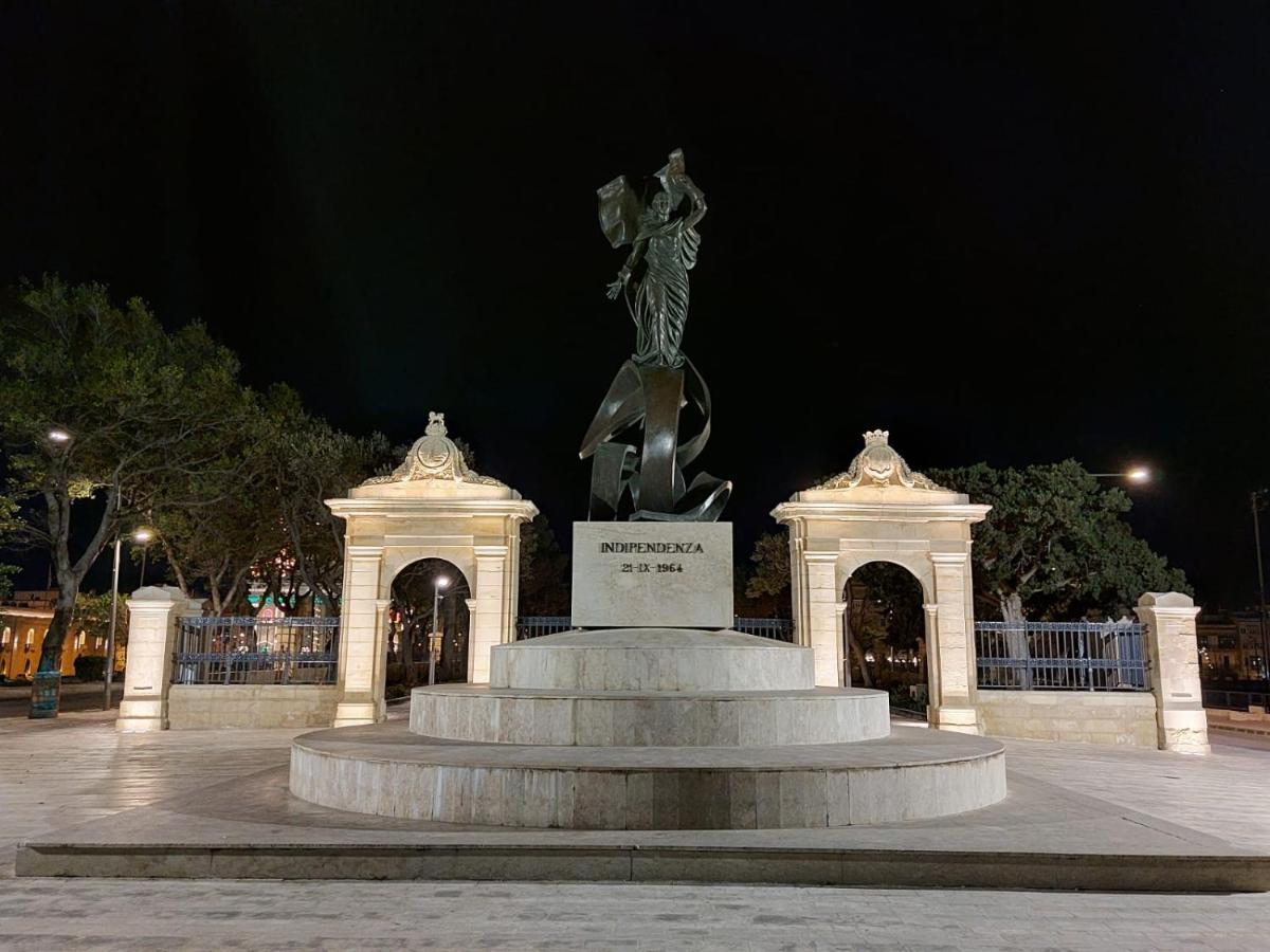 Near Valletta City - Open Views - Ta Tessie Suite in Floriana - Malta Esterno foto